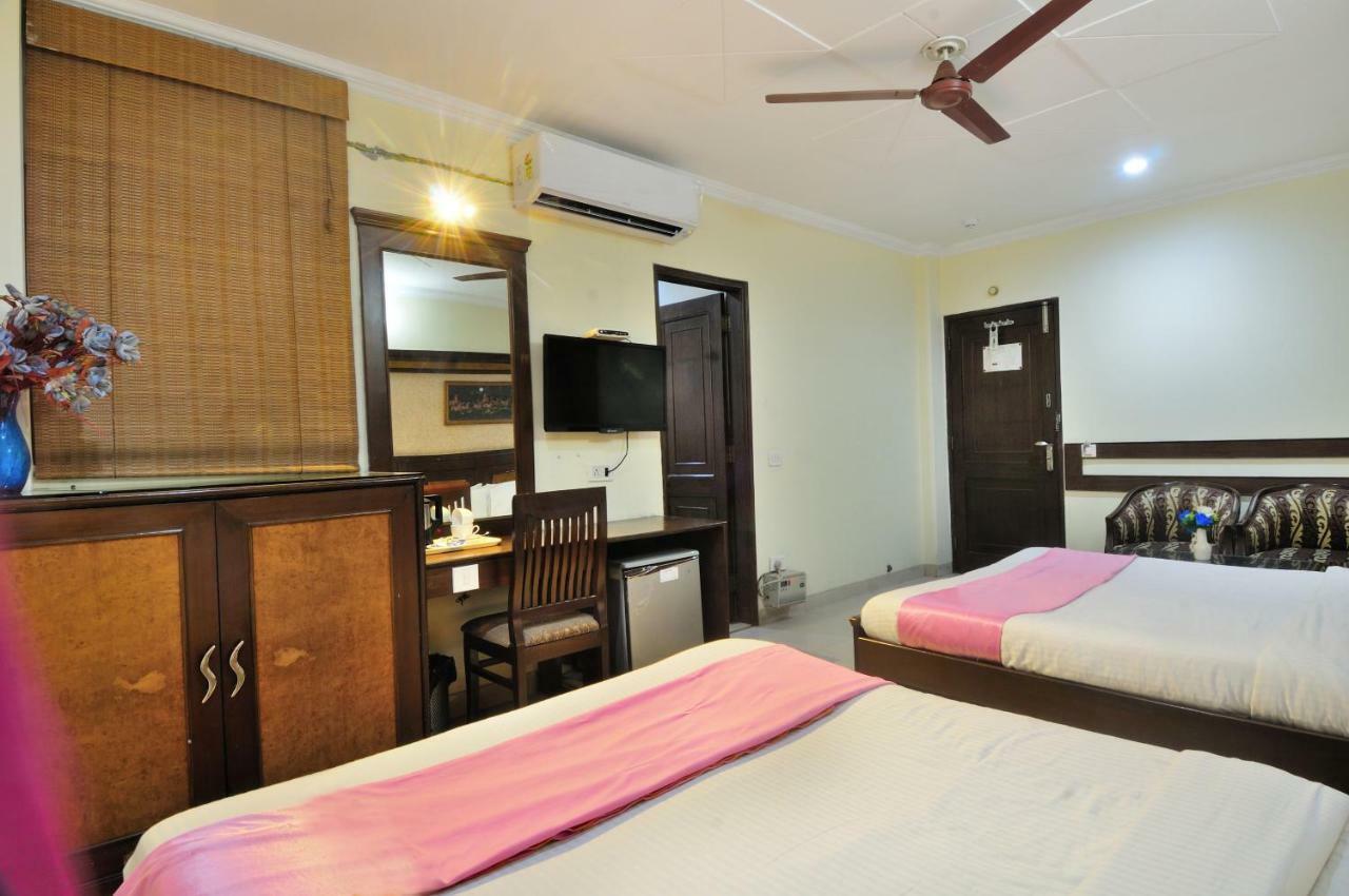 Hotel Maharaja Residency Jalandhar Exterior photo